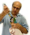 Bird Vet Melbourne avian veterinarian with macaw